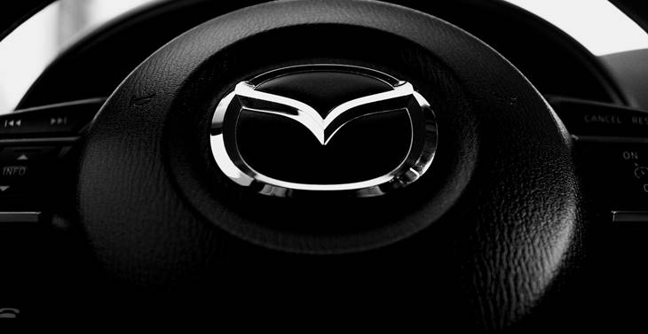 Logo Mazda fabrike automobila