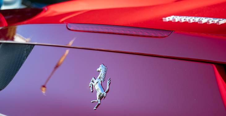 Ferrari automobil