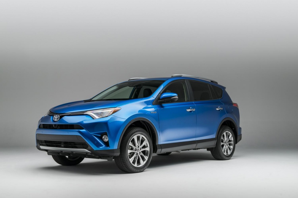 Toyotina premijera RAV4 hibrid-a na salonu automobila u Njujorku