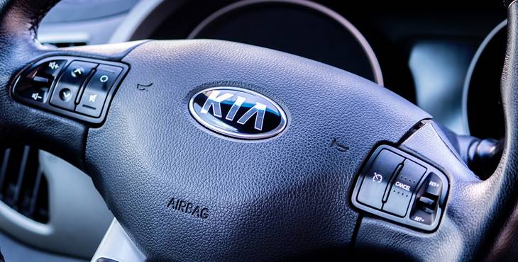 Logo na volanu kod Kia automobila