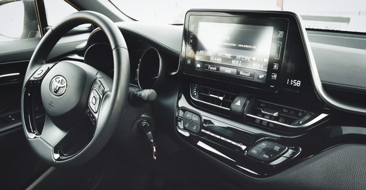 unutrašnjost automobila Toyota